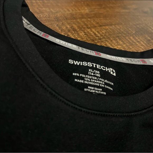 🆕 Swiss Tech (2 pack) long sleeve base layer top - Picture 3 of 4